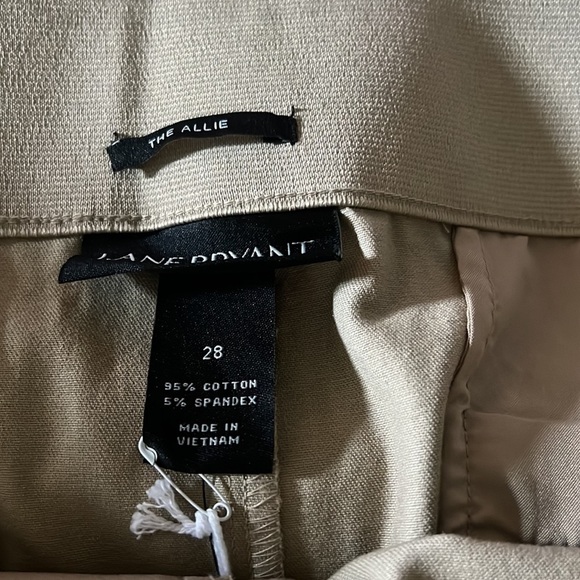 NWT Lane Bryant The Allie Crop Khaki Pants Size 28 - Picture 14 of 14